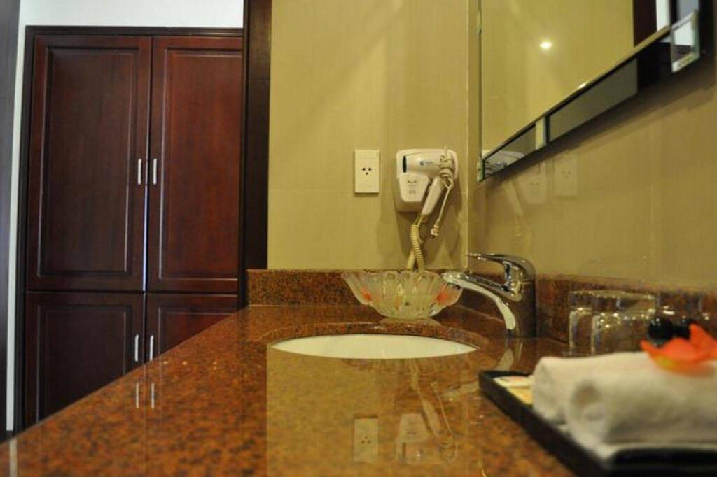 Хюэ: Truong Giang Hotel