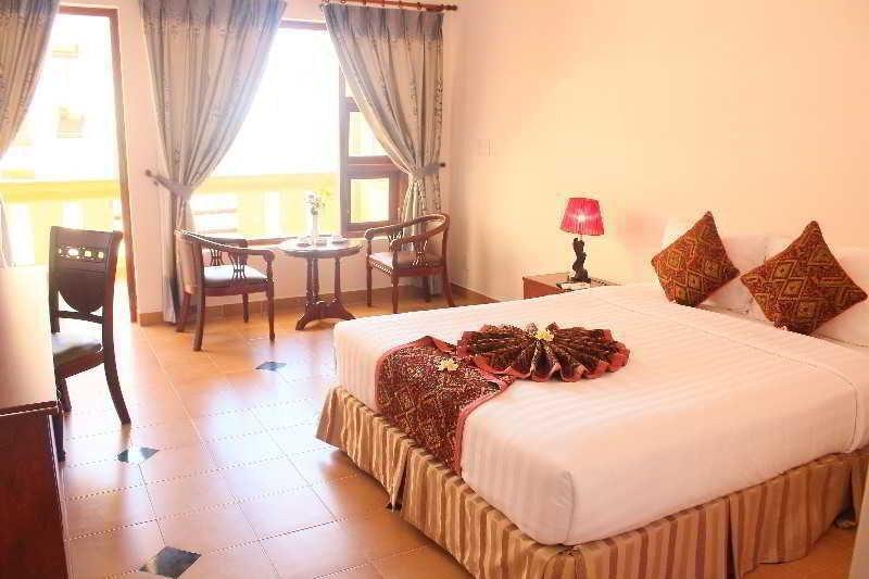 Фантхьет: Sandhills Beach Resort & Spa