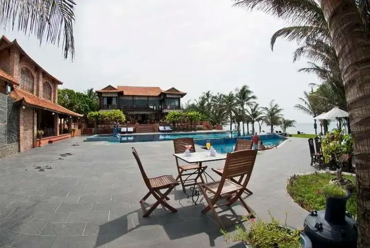 Фантхьет: Sandhills Beach Resort & Spa