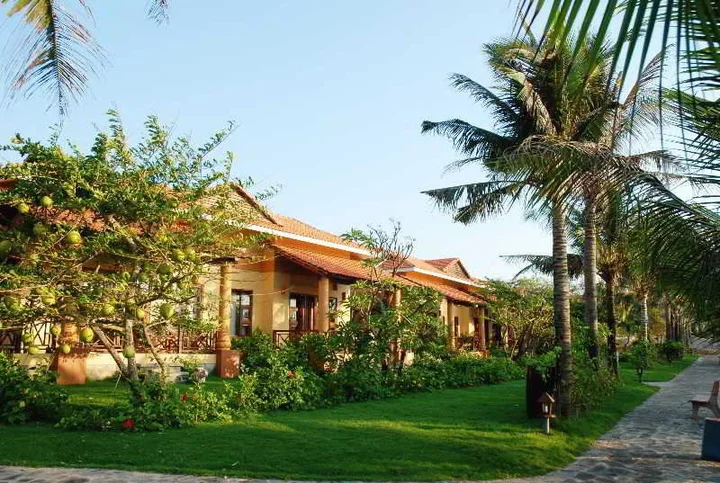 Фантхьет: Sandhills Beach Resort & Spa