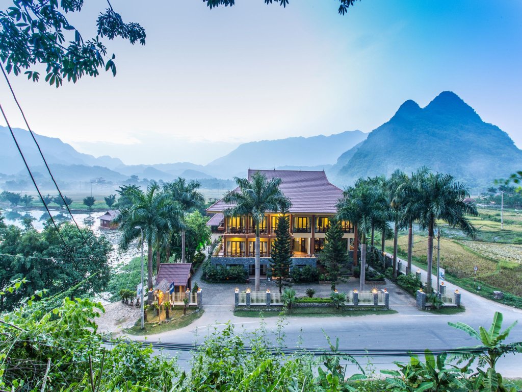 Маи-Чау: Mai Chau Lodge