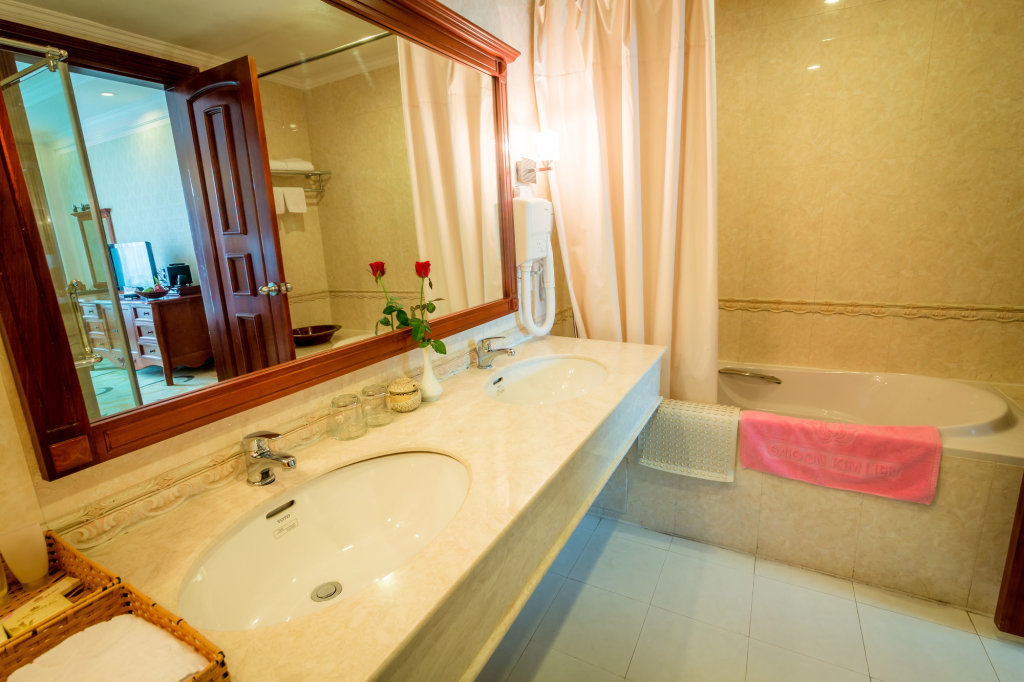 Винь: Saigon Kim Lien Hotel Vinh