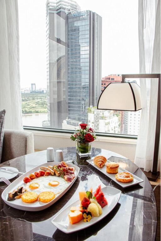 Хошимин: Sheraton Saigon Grand Opera Hotel