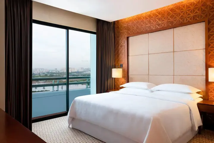 Хошимин: Sheraton Saigon Grand Opera Hotel