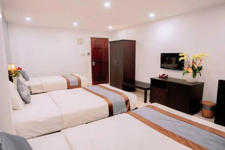 Митхо: Song Tien Hotel