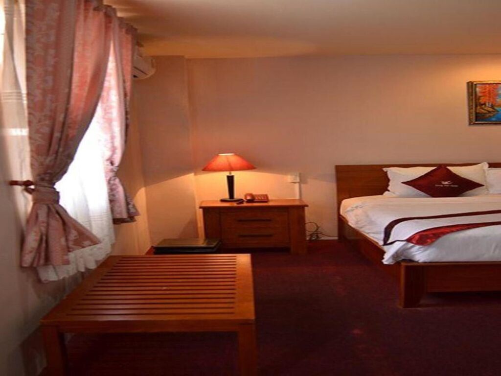 Митхо: Song Tien Hotel