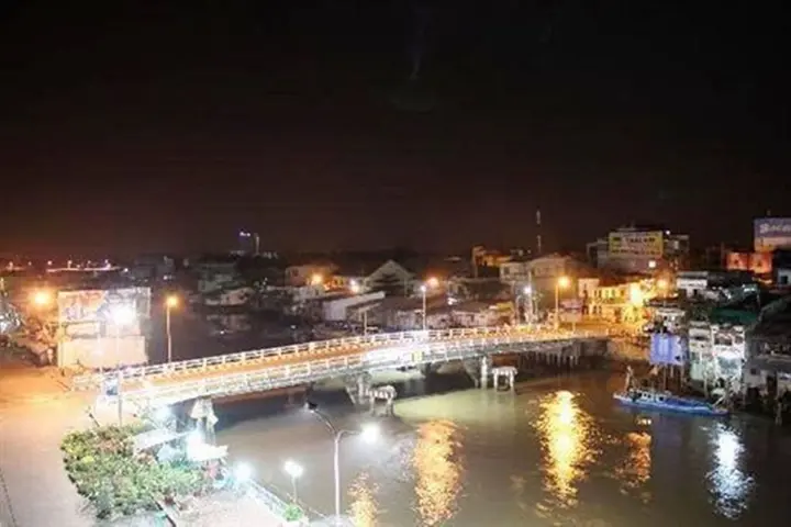 Митхо: Song Tien Hotel