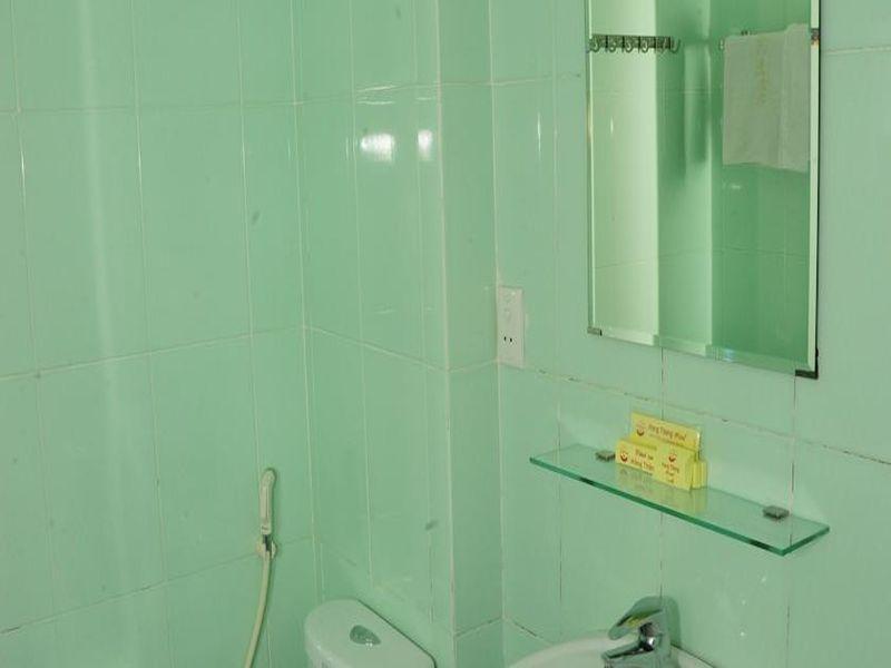 Хюэ: Hong Thang Hotel