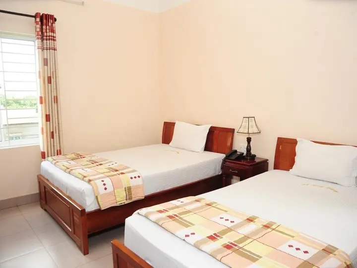 Хюэ: Hong Thang Hotel