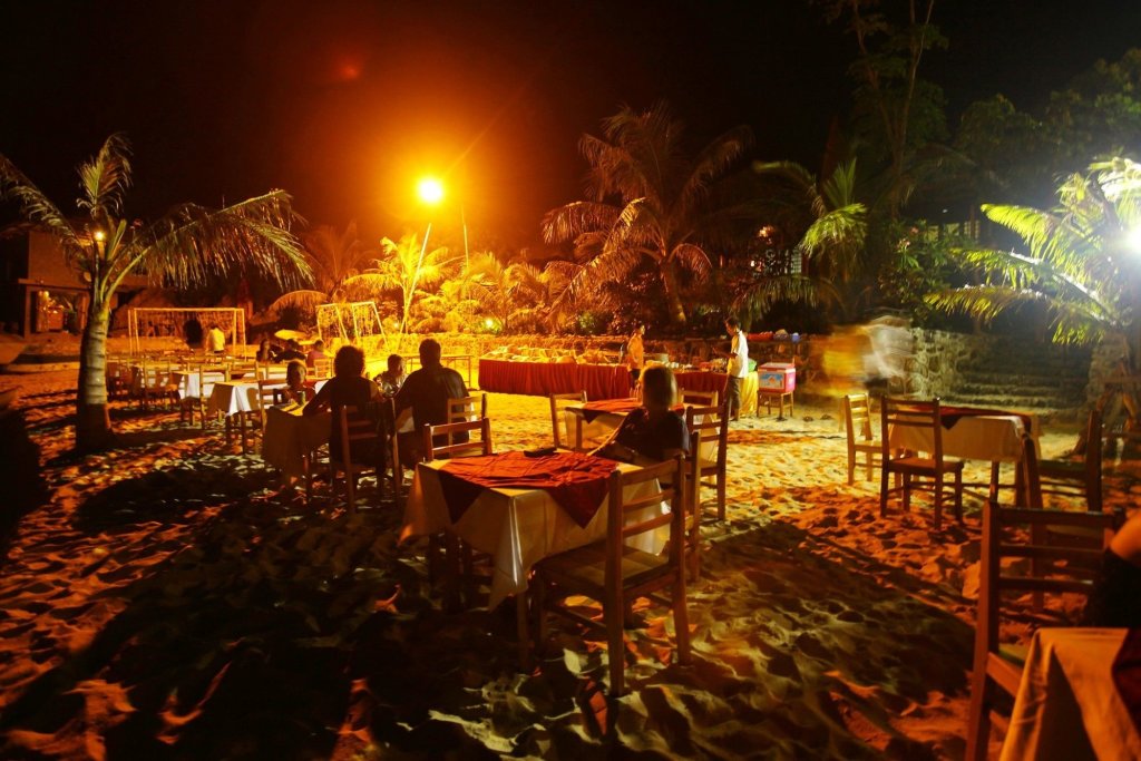Хайфон: Monkey Island Resort