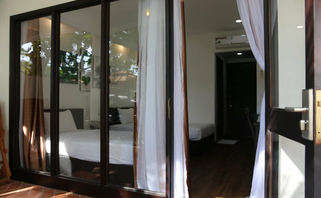 Sunshine Beach Resort — фото 1