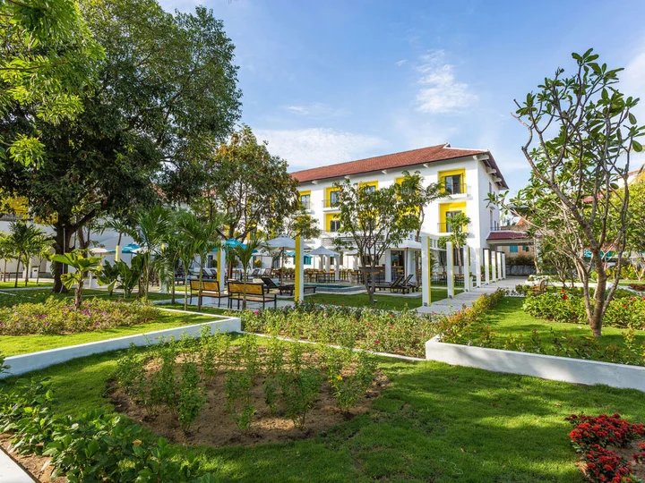 Хойан: ÊMM Hotel Hoi An