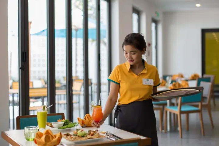 Хойан: ÊMM Hotel Hoi An