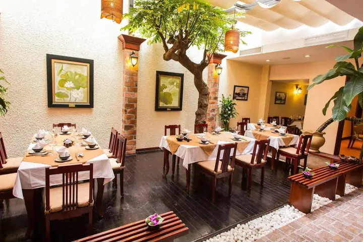 Ханой: De Syloia Hotel