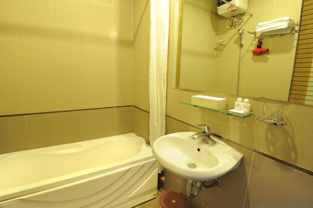 Хюэ: Hue Nino Hotel