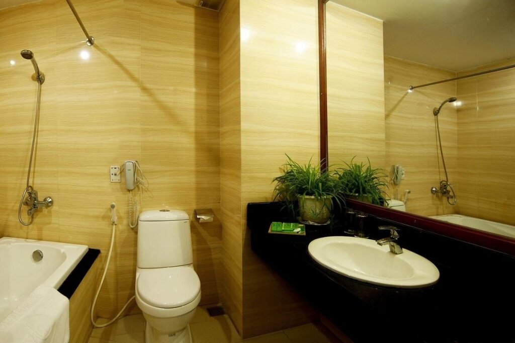Bamboo Green Central Hotel — фото 3