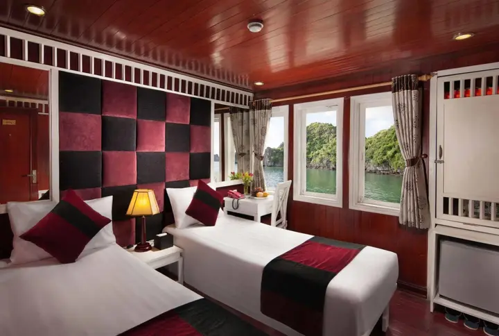 Халонг: Halong Paloma Cruise