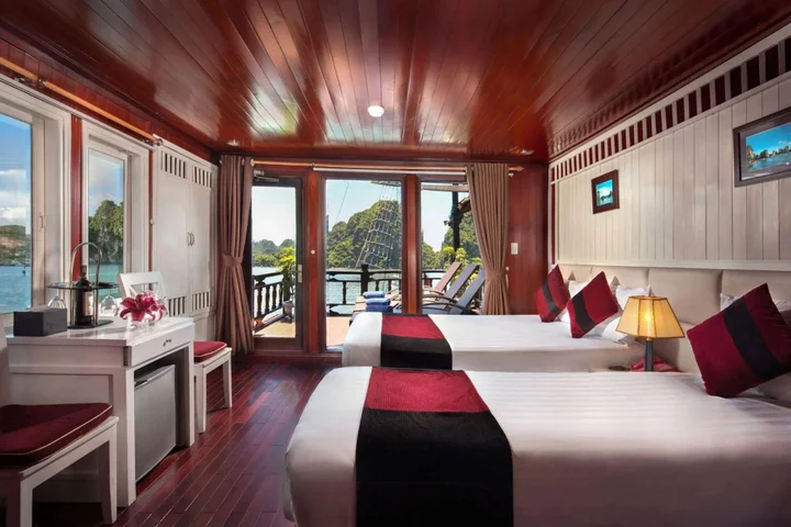 Халонг: Halong Paloma Cruise