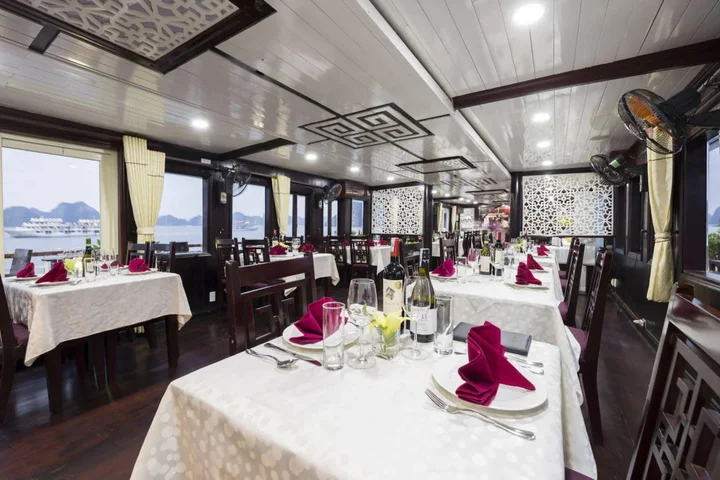 Халонг: Halong Paloma Cruise