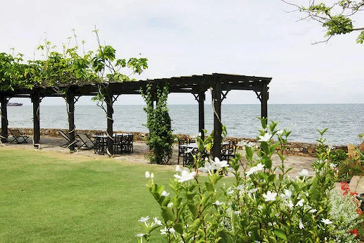Вунгтау: Binh An Village Vung Tau