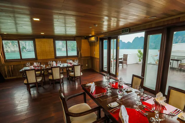 Халонг: Bhaya Halong Cruises