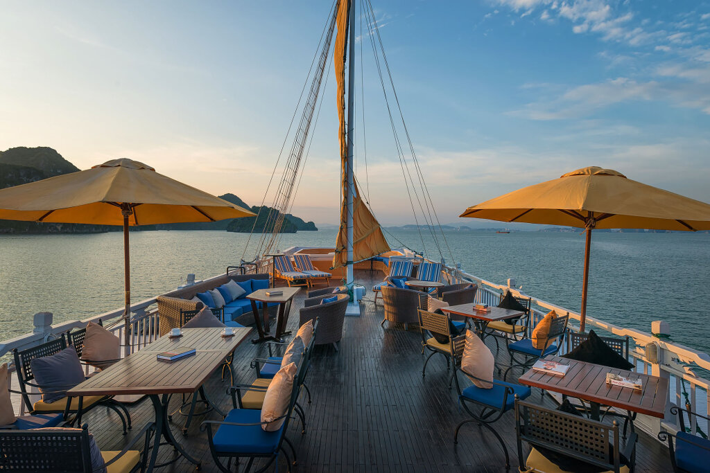 Халонг: Paradise Sails Cruise Ha Long