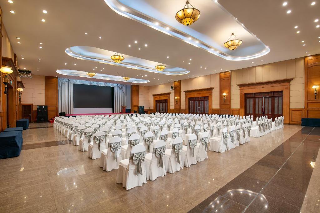 Хайзыонг: Nam Cuong Hai Duong Hotel