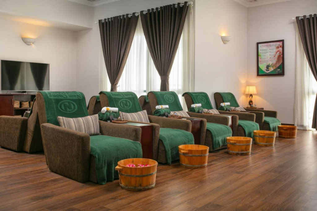 Хайфон: The Tray Hotel