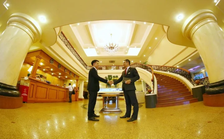 Хайфон: The Tray Hotel