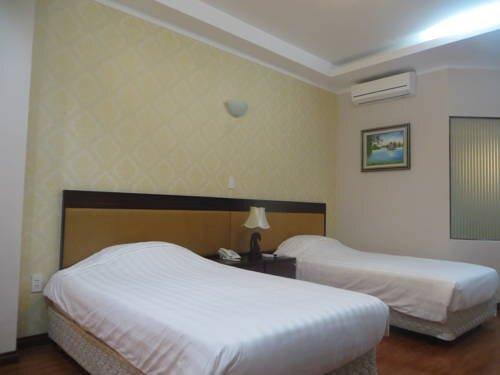 Халонг: Dien Luc Bai Chay Hotel