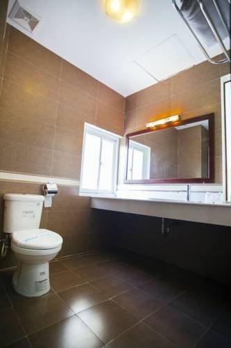 Халонг: Dien Luc Bai Chay Hotel
