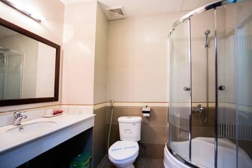 Халонг: Dien Luc Bai Chay Hotel
