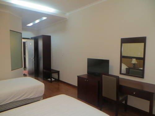 Халонг: Dien Luc Bai Chay Hotel