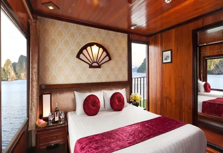Халонг: HaLong Canary Cruise
