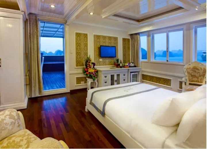 Халонг: Signature Halong Cruise