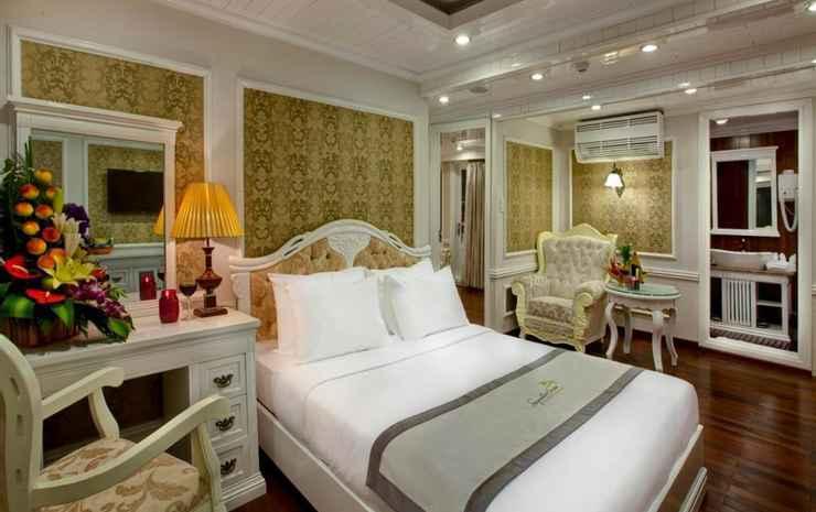 Халонг: Signature Halong Cruise