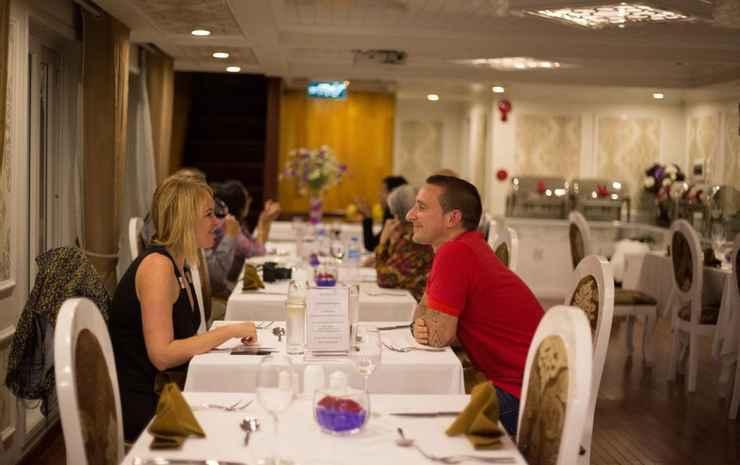 Халонг: Signature Halong Cruise