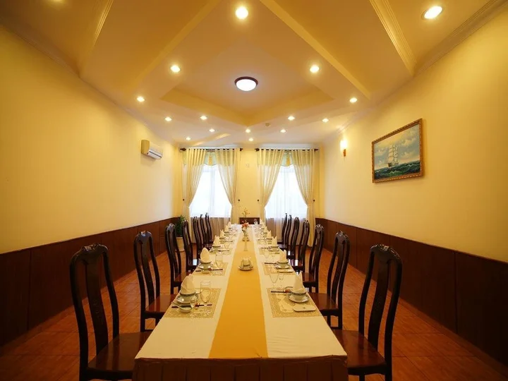 Бенче: Ham Luong Hotel