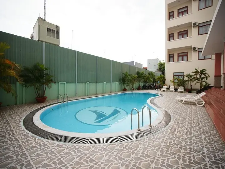 Бенче: Ham Luong Hotel