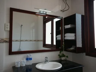 Бенче: Ham Luong Hotel