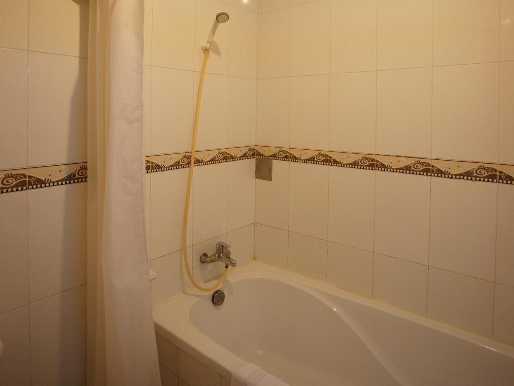 Бенче: Ham Luong Hotel