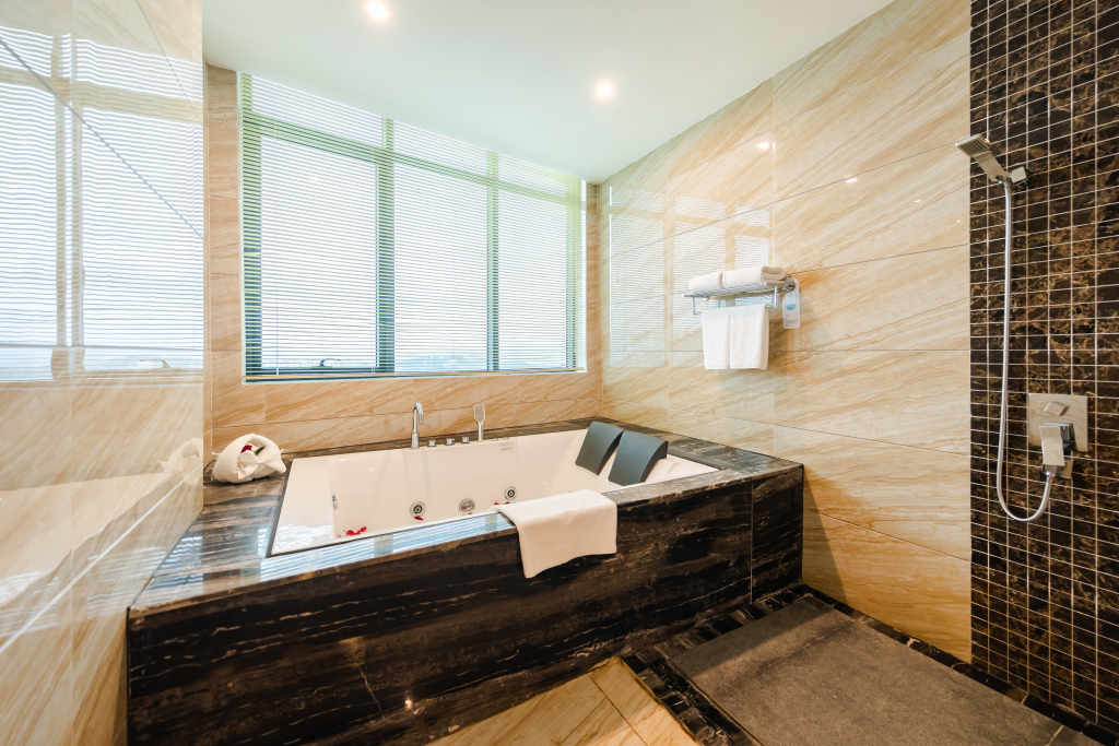 Халонг: Muong Thanh Luxury Quang Ninh Hotel