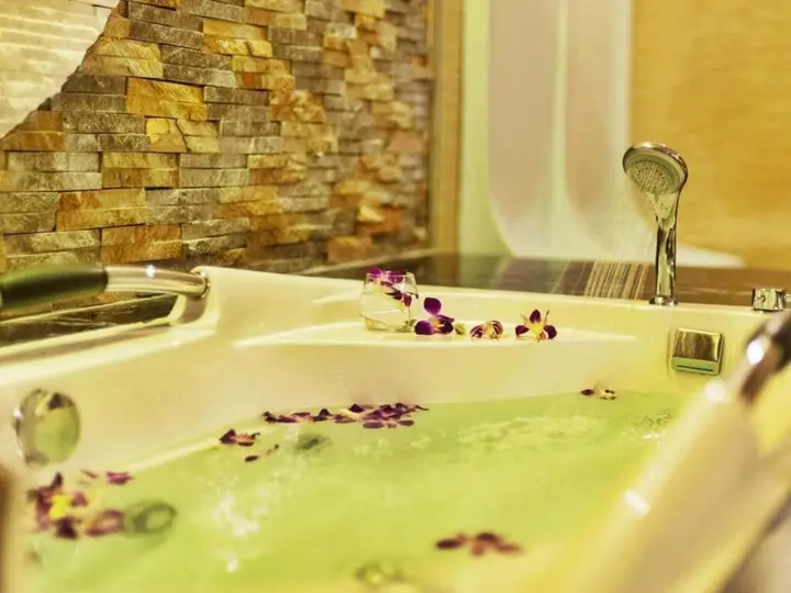 Халонг: Muong Thanh Luxury Quang Ninh Hotel
