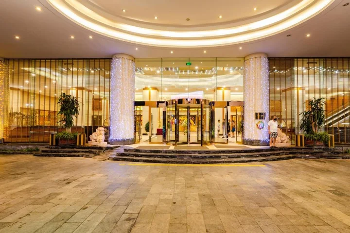 Халонг: Muong Thanh Luxury Quang Ninh Hotel