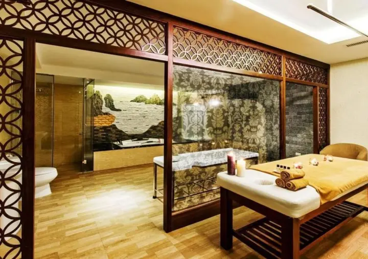 Халонг: Muong Thanh Luxury Quang Ninh Hotel