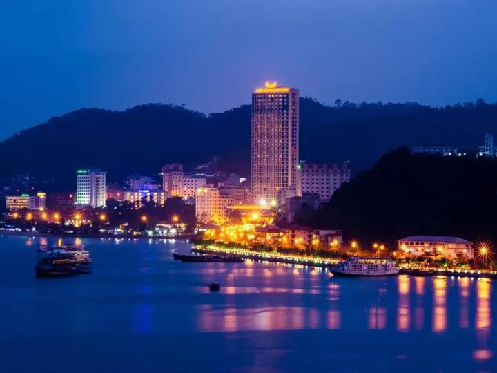 Халонг: Muong Thanh Luxury Quang Ninh Hotel