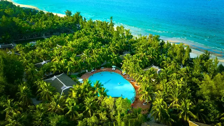 Курортный отель Lang Co Beach — фото 6