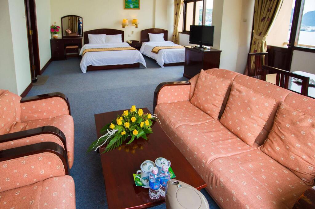 Халонг: Bach Dang Hotel