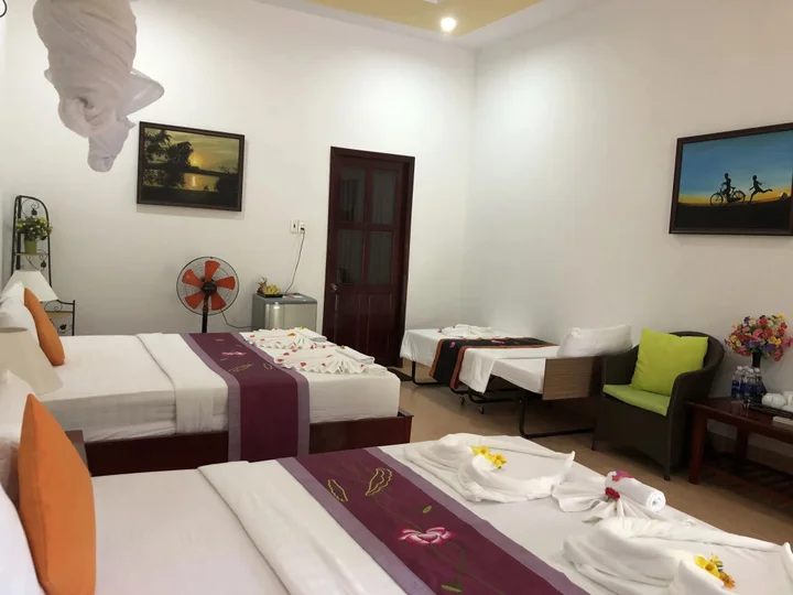 Митхо: Mango Home Riverside