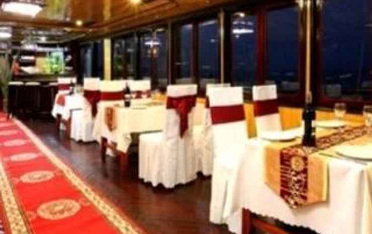 Халонг: Halong Dolphin Cruise